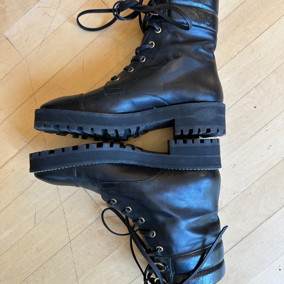 Stuart Weitzman Lexy Combat Boot, 7.5, CB2463 - Picture 7 of 12